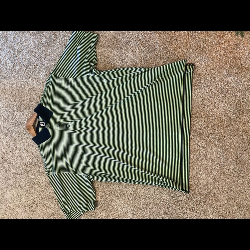 FJ XL green golf polo